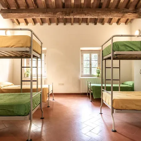 Auberge de jeunesse Podere Pietraporciana - Rifugio Escursionistico *